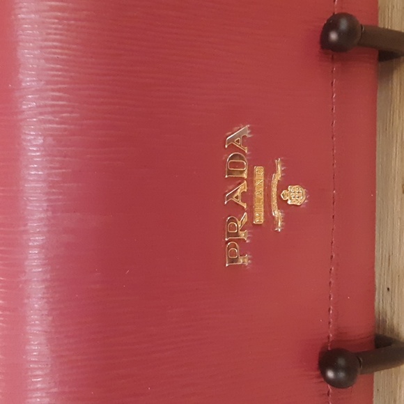 PRADA Saffiano Leather Crossbody Wallet - Picture 2 of 7